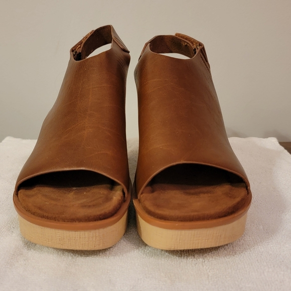 Pierre Dumas Sling Back Wedge Platform Sz 9 Brown Leather - Picture 3 of 12